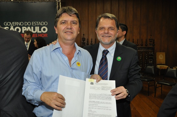 CONVÊNIOS PARA REFORMA DA DELEGACIA, CENTRO COMUNITÁRIO E CENTRO DE LAZER