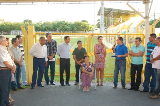 Inauguração de estádio e área de lazer em Santa Mercedes