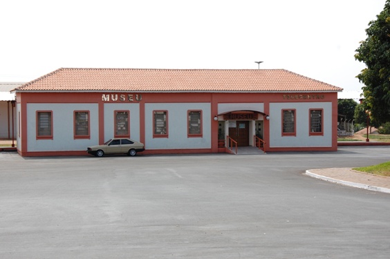 MUSEU MUNICIPAL DE JUNQUEIRÓPOLIS