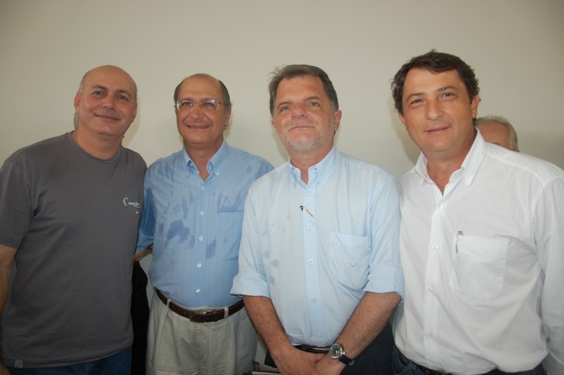 R$ 130 MIL PARA PRAÇAS EM JUNQUEIRÓPOLIS