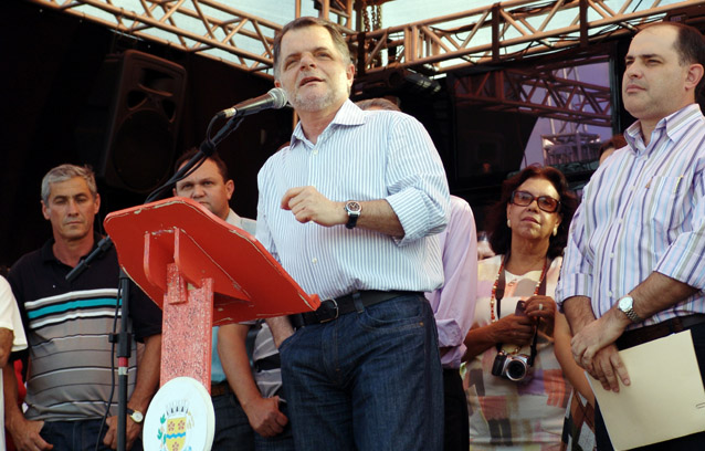 Inauguração de 38  casas populares