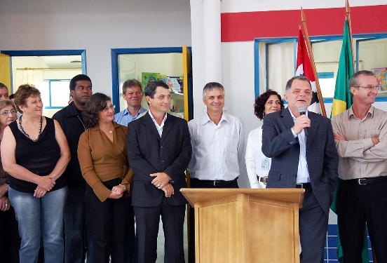 DEPUTADO PARTICIPA DE INAUGURAÇÃO DA CRECHE CRIANÇA FELIZ