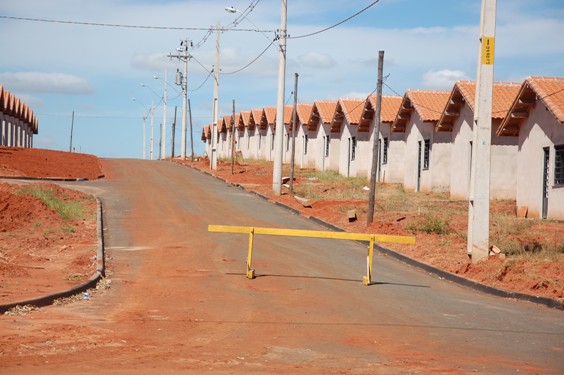 CONCLUSÃO DE 68 CASAS POPULARES EM MARIÁPOLIS