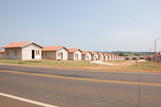 218 CASAS EM JUNQUEIRÓPOLIS