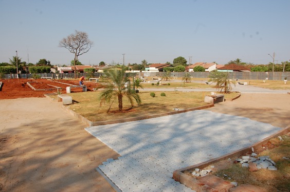 NOVA PRAÇA CENTRAL PARA OURO VERDE