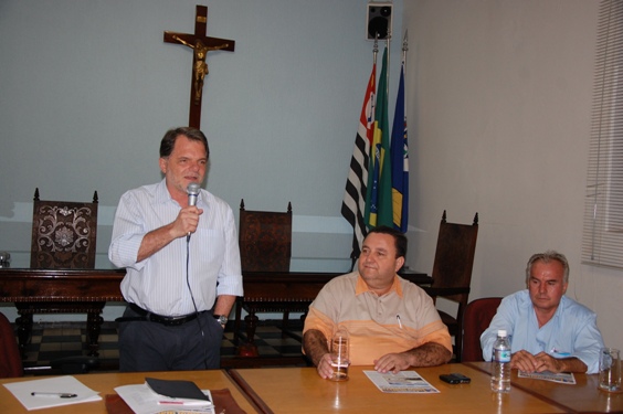 R$ 250 MIL PARA PAVIMENTAÇÃO EM MARTINÓPOLIS