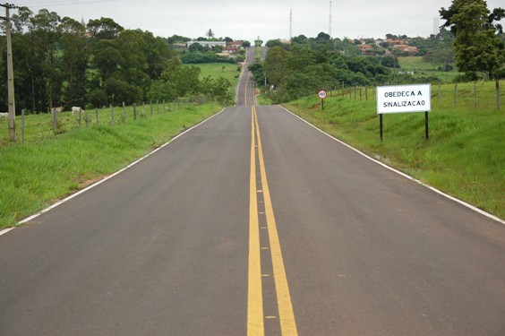 RECUPERAÇÃO DA ESTRADA DE ACESSO  AO CEMITÉRIO DE MARIÁPOLIS