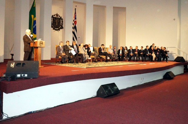 Assinatura de convênios - Palácio dos Bandeirantes