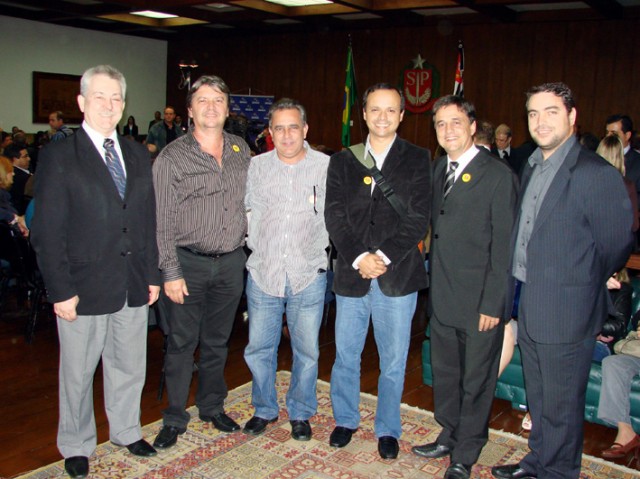 Assinatura de convênios da área da Saúde
