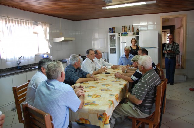 Encontro com lideranças de N. Guataporanga