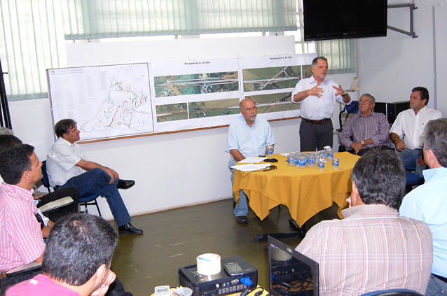 Apresentados projeto e resultado da licita??o para SP-284