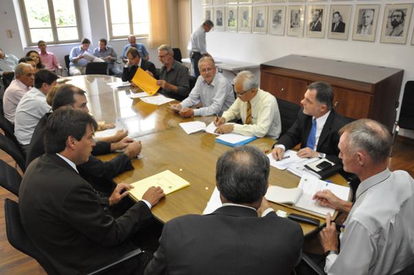 UMMES REIVINDICA NA  EDUCA??O CRECHES E REFOR?O NA VERBA DA MERENDA