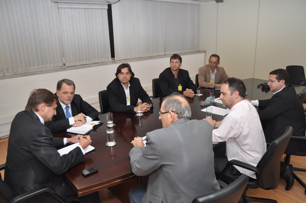 PREFEITOS PEDEM RECUPERA??O DE VICINAIS