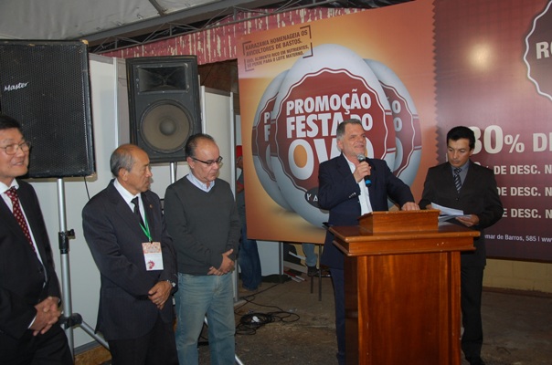 Bragato participa da abertura da Festa do Ovo de Bastos