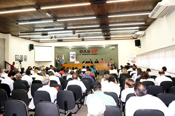 Regi?o de Prudente apresenta sugest?es ao Or?amento estadual 2013