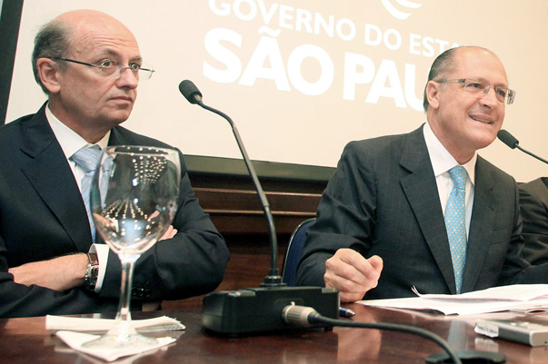 Novo plano de carreira para m?dicos da rede estadual