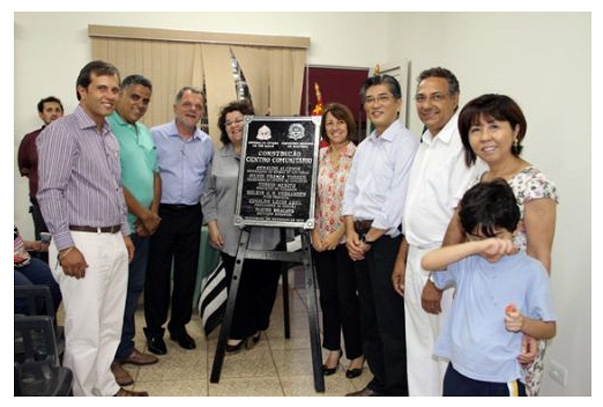 Bragato e prefeito Toshio inauguram Centro Comunit?rio