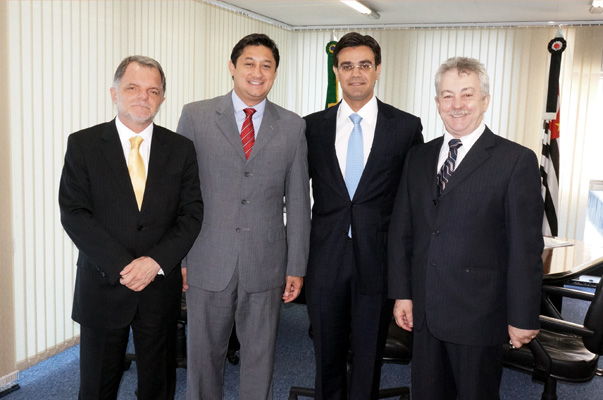 Deputado Bragato e Ricardo Pinheiro: reivindica??es para Assis