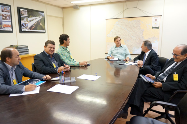 Vicinal de Sandovalina pode ser pavimentada em parceria com o Estado