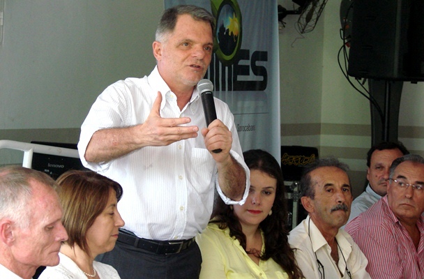 Bragato organiza reuni?o para secret?rio da Educa??o ouvir prefeitos