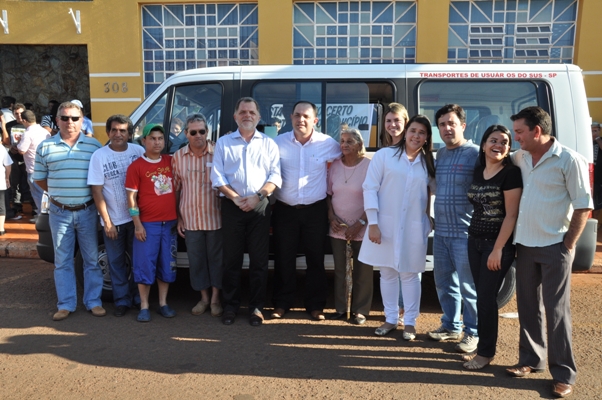 FLORÍNEA RECEBE MAIS UM VEÍCULO PARA A SAÚDE