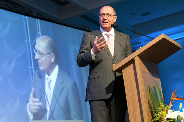 Alckmin libera R$ 13 milh?es extras para Santas Casas do Estado