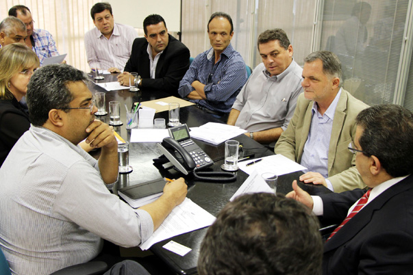 Junqueir?polis e Pacaembu buscam conv?nio com o Iamspe