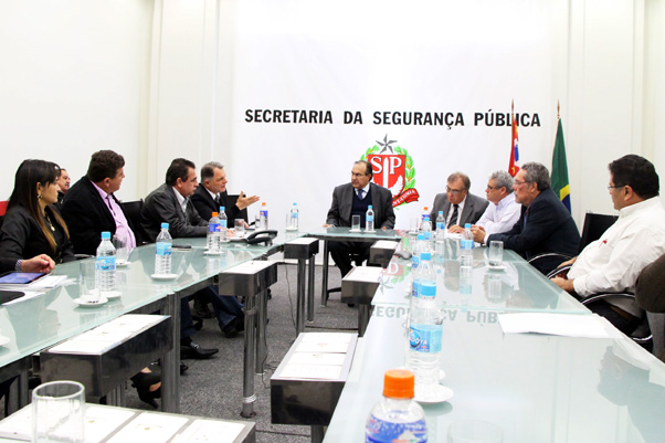 Bragato e prefeitos do Oeste Paulista: melhorias na seguran?a