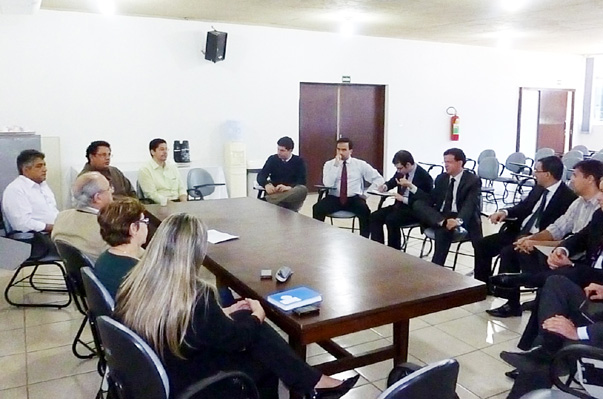Reuni?o na Regional de Sa?de de Prudente discute problemas da regi?o