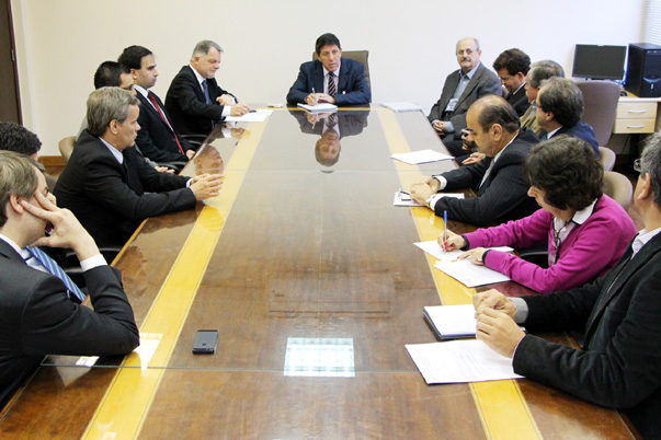 Reuni?o em Secretaria debate a sa?de da regi?o de Presidente Prudente