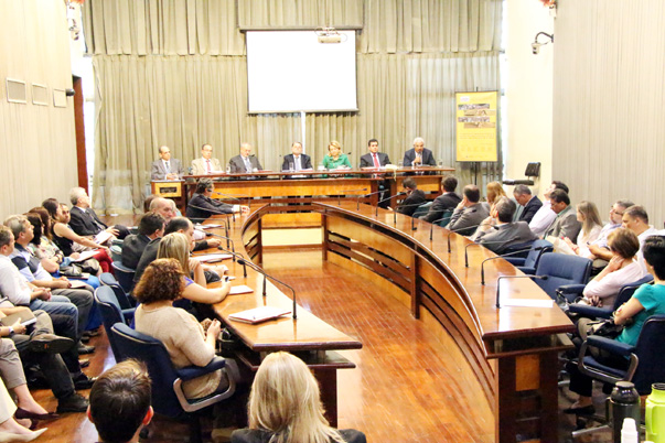 Lan?ada Frente Parlamentar pela Regulariza??o Fundi?ria Urbana e Rural