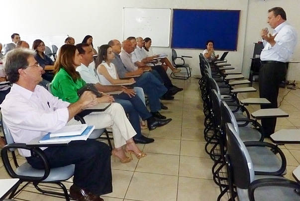 Cons?rcio Intermunicipal do Pontal promove reuni?o de sa?de