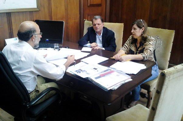 Na Casa Civil, deputado Bragato refor?a pedidos para Oeste Paulista