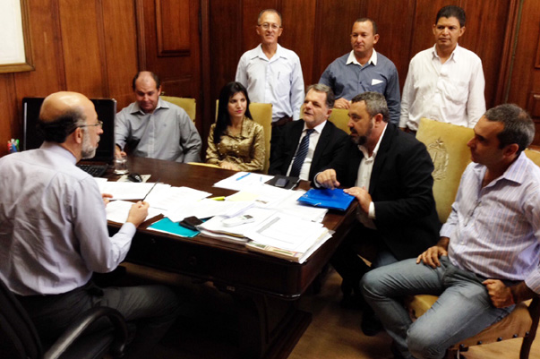 Na Casa Civil, Bragato refor?a pedidos para munic?pios do Oeste Paulista