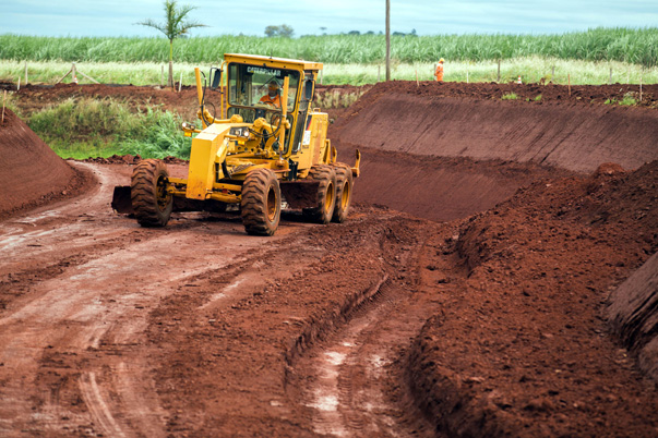 In?cio da remodela??o de trevo na rodovia Raposo Tavares em Palmital