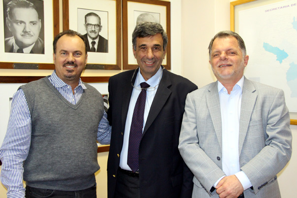Deputado refor?a pedido de apoio a Santa Casa de Osvaldo Cruz