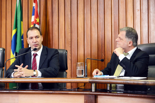Taxa de conveni?ncia de ingressos ? um ?ca?a-n?quel?, diz diretor do Procon