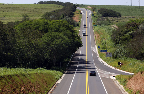 Alckmin inicia obras na SP-294 com investimento de R$ 70,2 milh?es