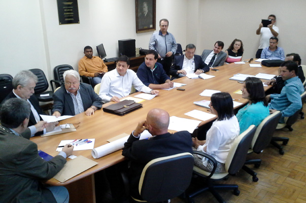 Com apoio de Bragato, Secretaria da Sa?de atende demandas do Oeste Paulista