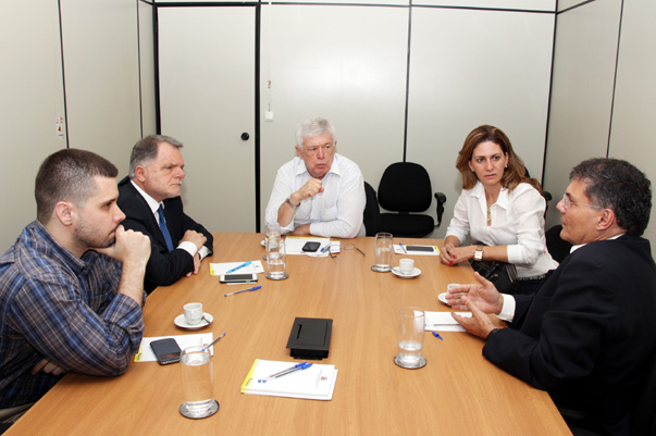 Bragato e prefeita de Rosana prop?em semin?rio de energia renov?vel