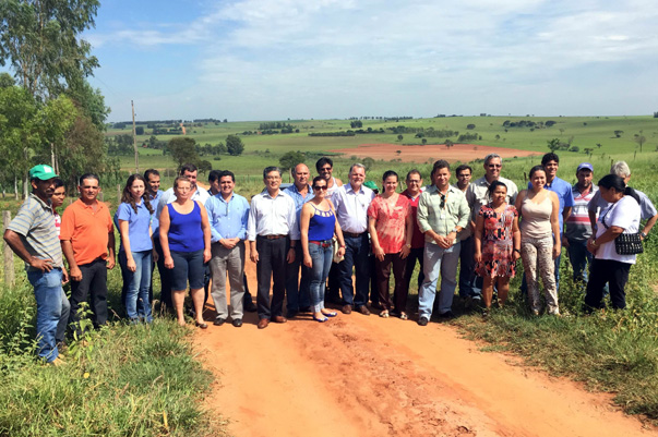 Em Ribeir?o dos ?ndios, visita com Itesp e Codasp