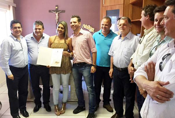 Entrega de t?tulos de posse de terra, em Sandovalina