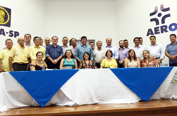 Em Ourinhos, com o secret?rio estadual de Desenvolvimento Social