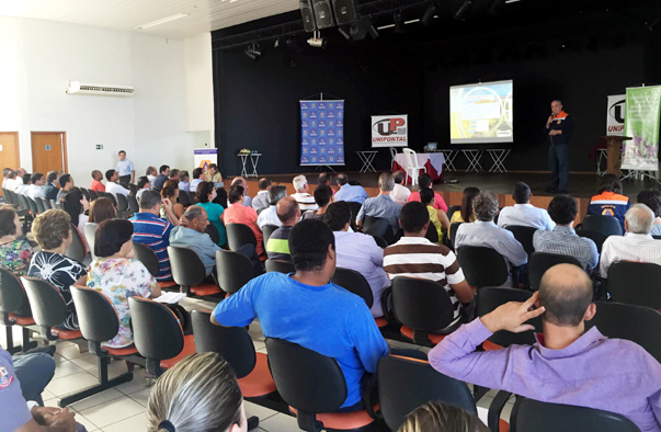 Palestras sobre munic?pios resilientes, para Pontal do Paranapanema