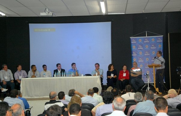 Reuni?o da Amnap, em Adamantina, com palestra sobre resili?ncia