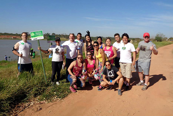 Mutir?o de Limpeza do Balne?rio da Amizade, em Prudente e Machado