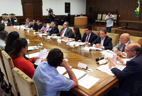 Governador encaminha ? Assembleia atualiza??o de Lei que amplia direitos de assentados