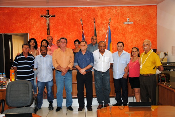 Prefeitos e vereadores recebem deputado em S?o Jo?o do Pau D?Alho
