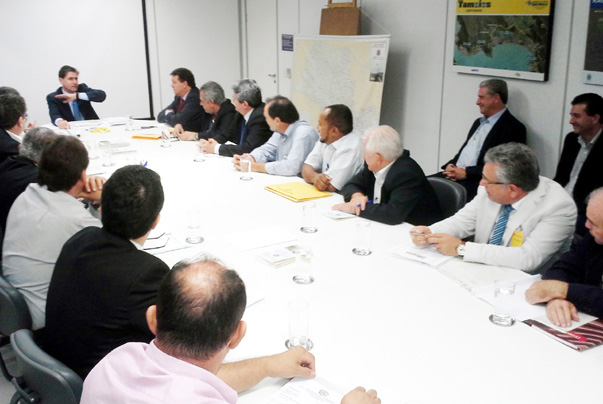 Reuni?o na Secretaria de Transportes para tratar de melhorias para o Oeste