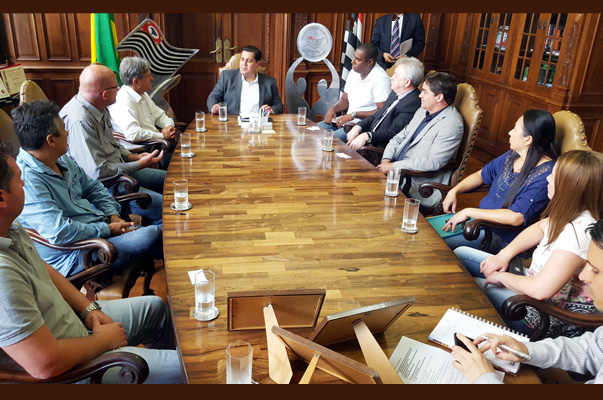 Reivindica??es para Narandiba e Rancharia, na Secretaria de Esporte